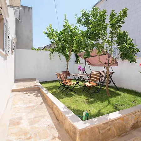 Put Mora Apartmán Supetar